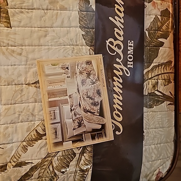 Tommy Bahama - one Twin Quilt  $40 - Picture 2 of 3